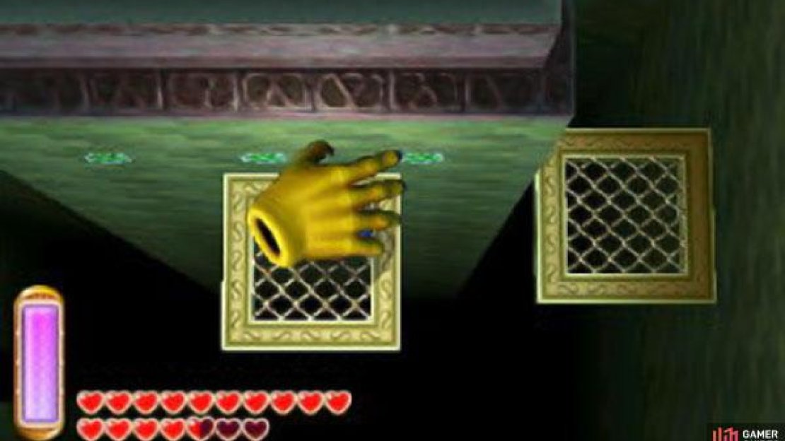 Merge into the wall and continue to walk around it to dodge the Wallmaster here.