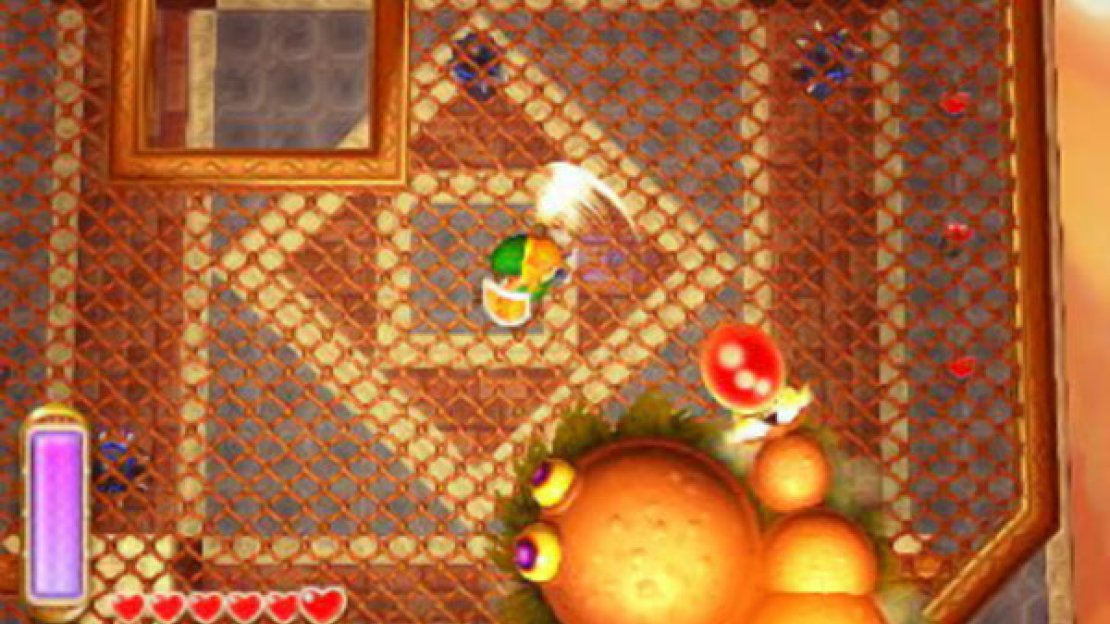 You can also use the Hammer to stun Moldorm–a good whack to its head will keep it stunned for longer, giving you ample time to get around and strikes it tail.