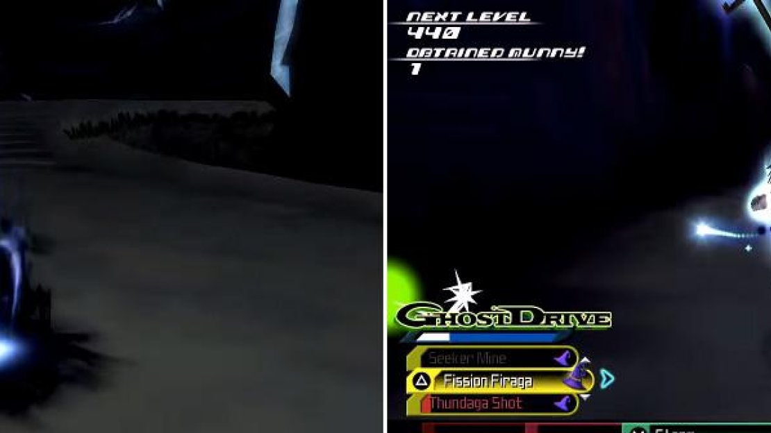 The darkness spots have enemies in them (left). Equipping abilities that have area of effect damage is a must here (right) as you will fight a lot of enemies at once.