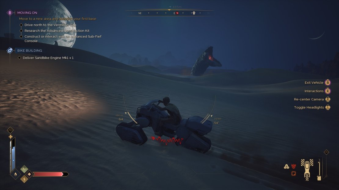 The Sandworm provides a threat throughout Dune: Awakening.