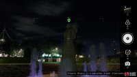 and take a picture of the fountain.