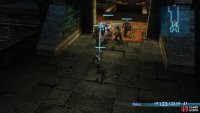 while a blue line shows what enemy you (or another party member) is targeting.